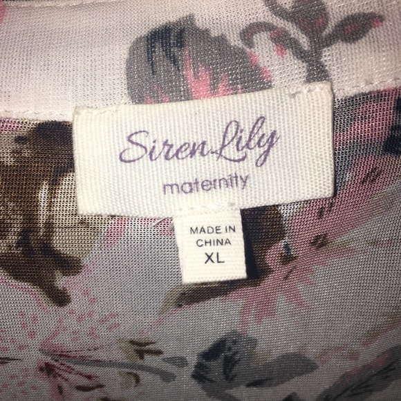 {SOLD} Floral Maternity Blouse - Picture 3 of 4